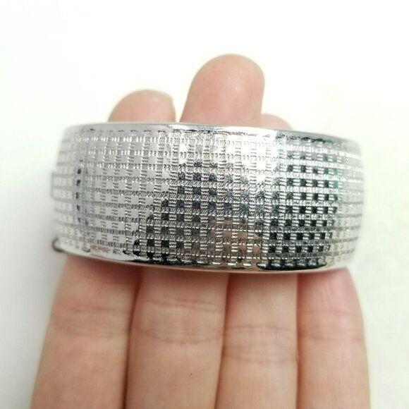 Vintage Wide Silver Tone Bangle Bracelet with Micro Square Design, Retro Hinged - Picture 1 of 7